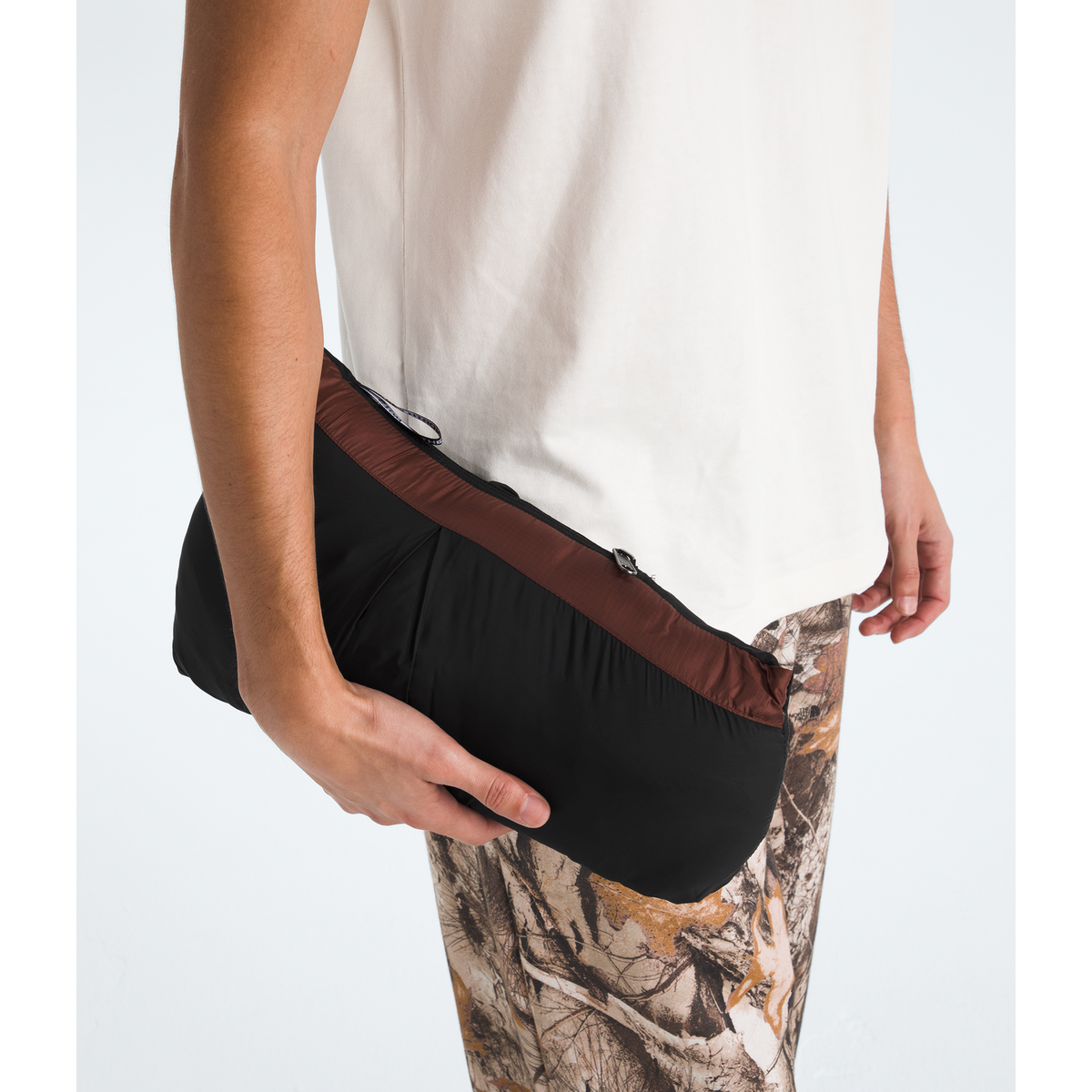 The North Face Men's 1996 Retro Nuptse Jacket – Ember Soil/TNF Black
